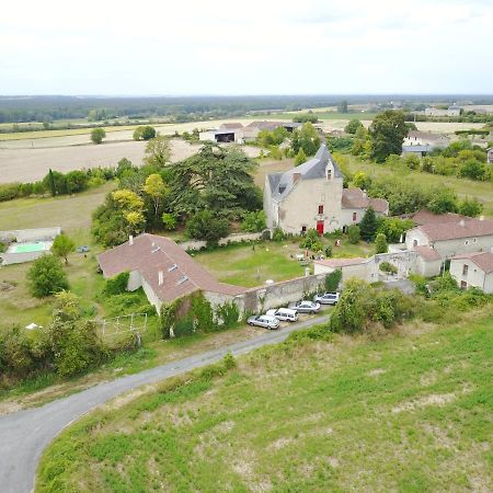 Gite Du Manoir Des Roches Saires 외부 사진