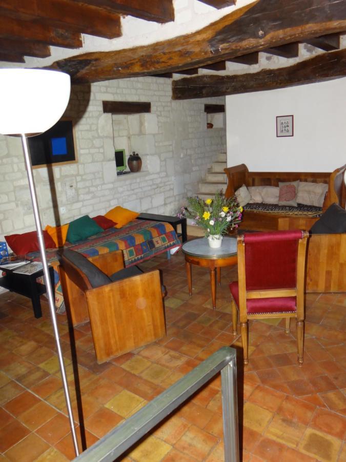 Gite Du Manoir Des Roches Saires 외부 사진